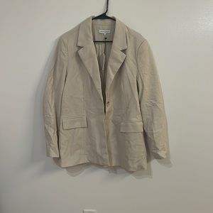 We wore what oversized tweed blazer